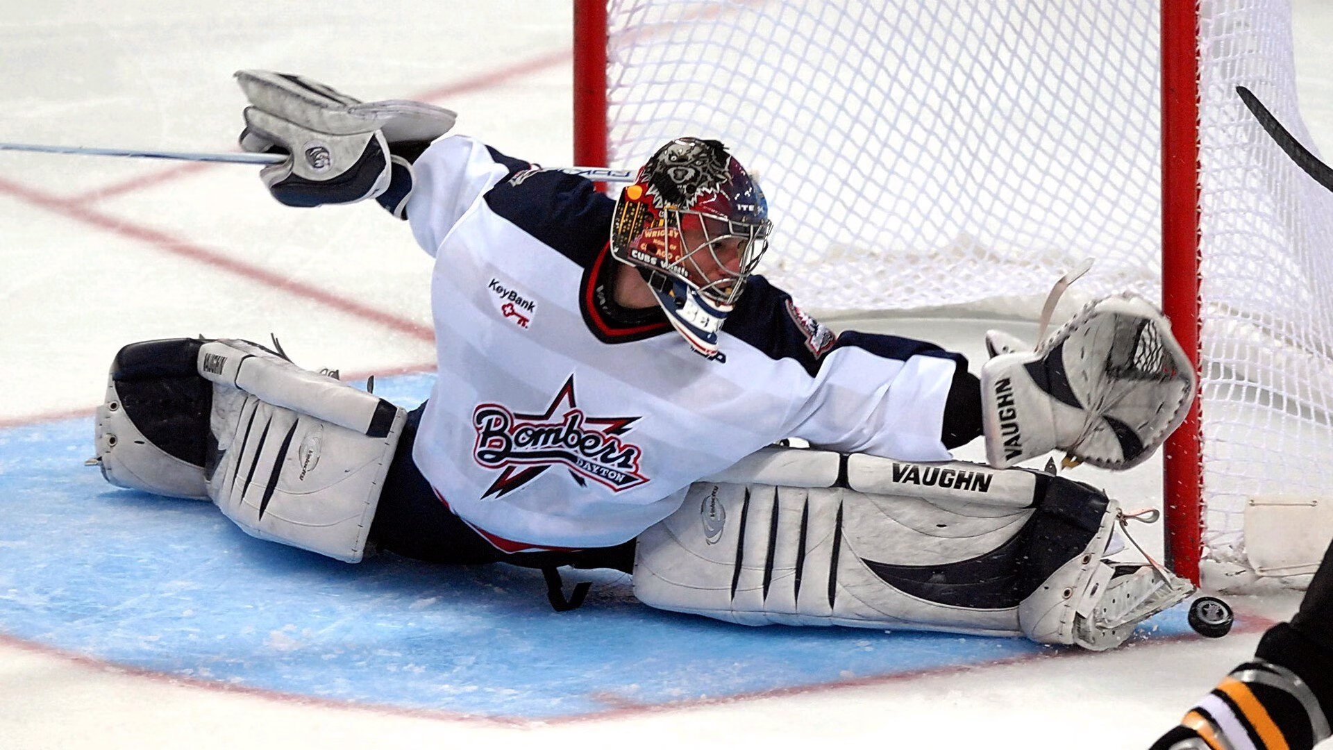 《王者荣耀》“荣耀之门”，冠军队伍全力冲刺！